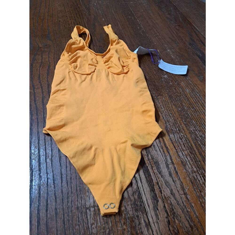 New Medium Large Fabletics Yitty Mimosa Nearly Naked Shaping Thong Bodysuit NWT
